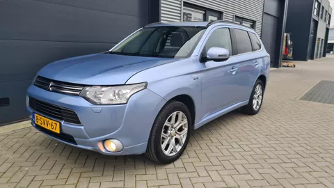 Mitsubishi Outlander 2.0 PHEV Instyle