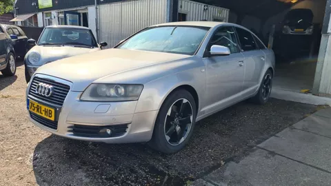 Audi A6 Limousine 2.4 Pro Line PS: auto start niet