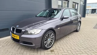 BMW 3-serie 320i Dynamic Executive