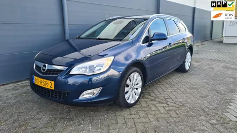 Opel Astra Sports Tourer 1.4 Cosmo