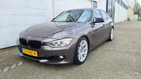 BMW 3-serie 320i High Executive BMW 3-serie 320i High Executive